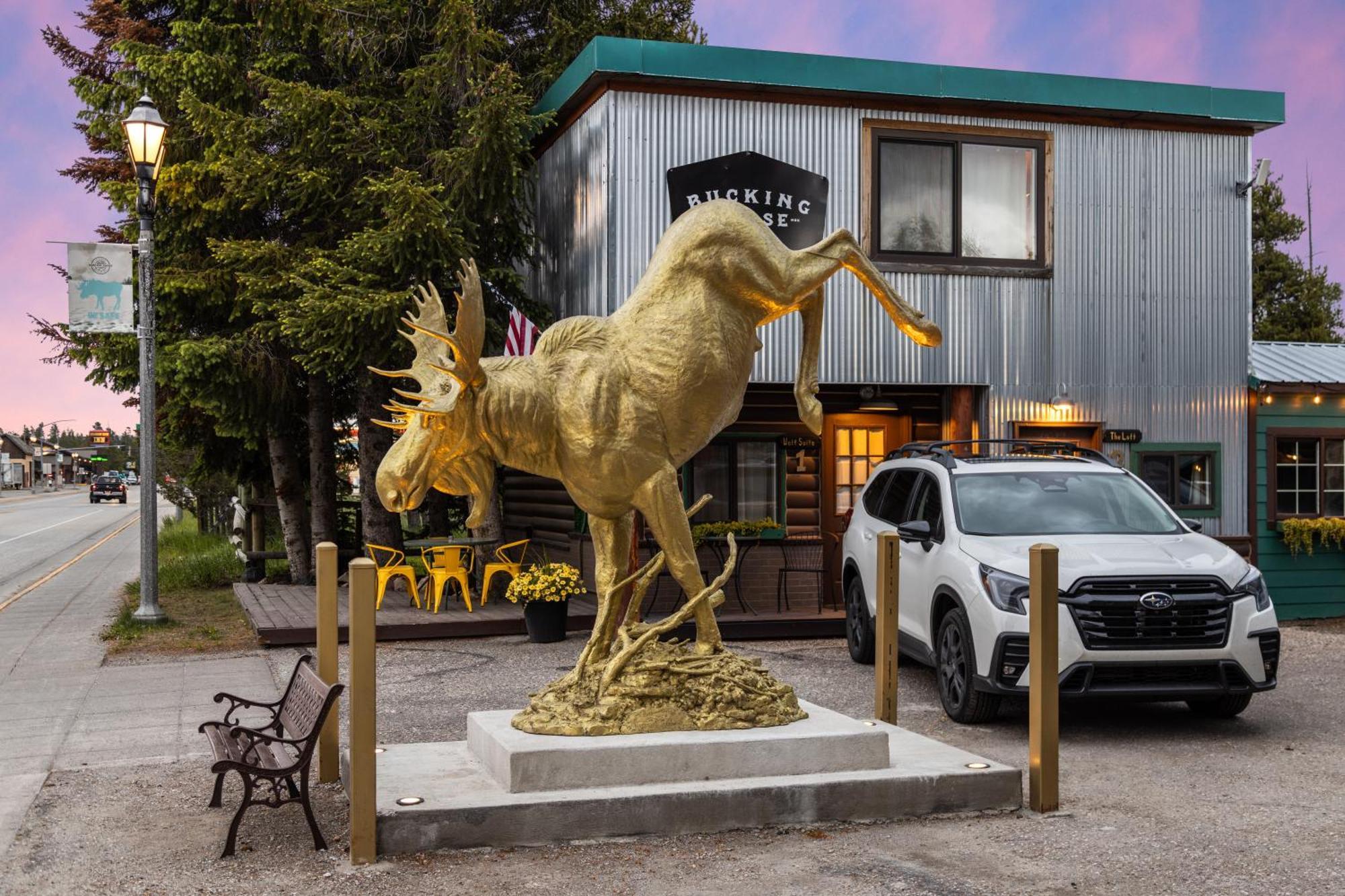 فندق The Bucking Moose غرب يلوستون المظهر الخارجي الصورة